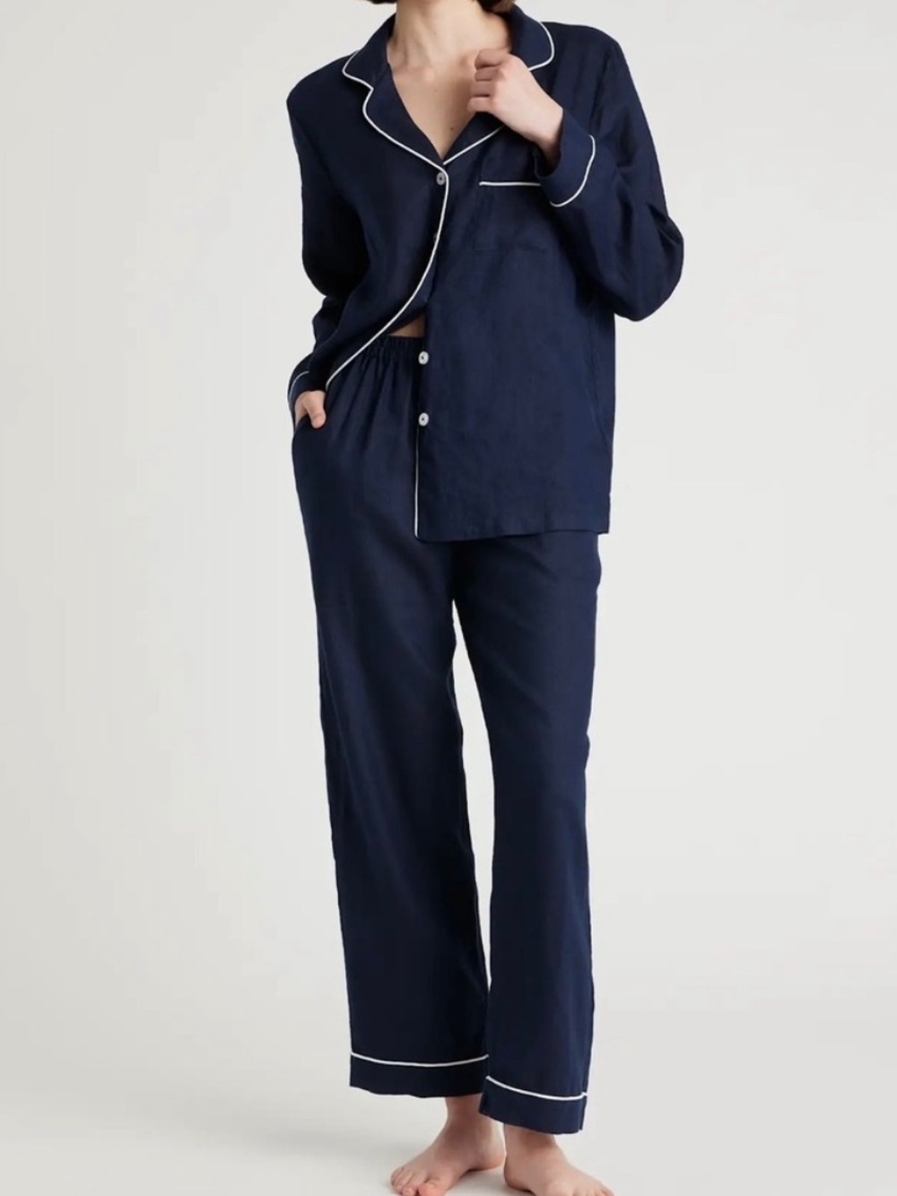 Quince 100% linen dark navy blue white 2-piece pajama set